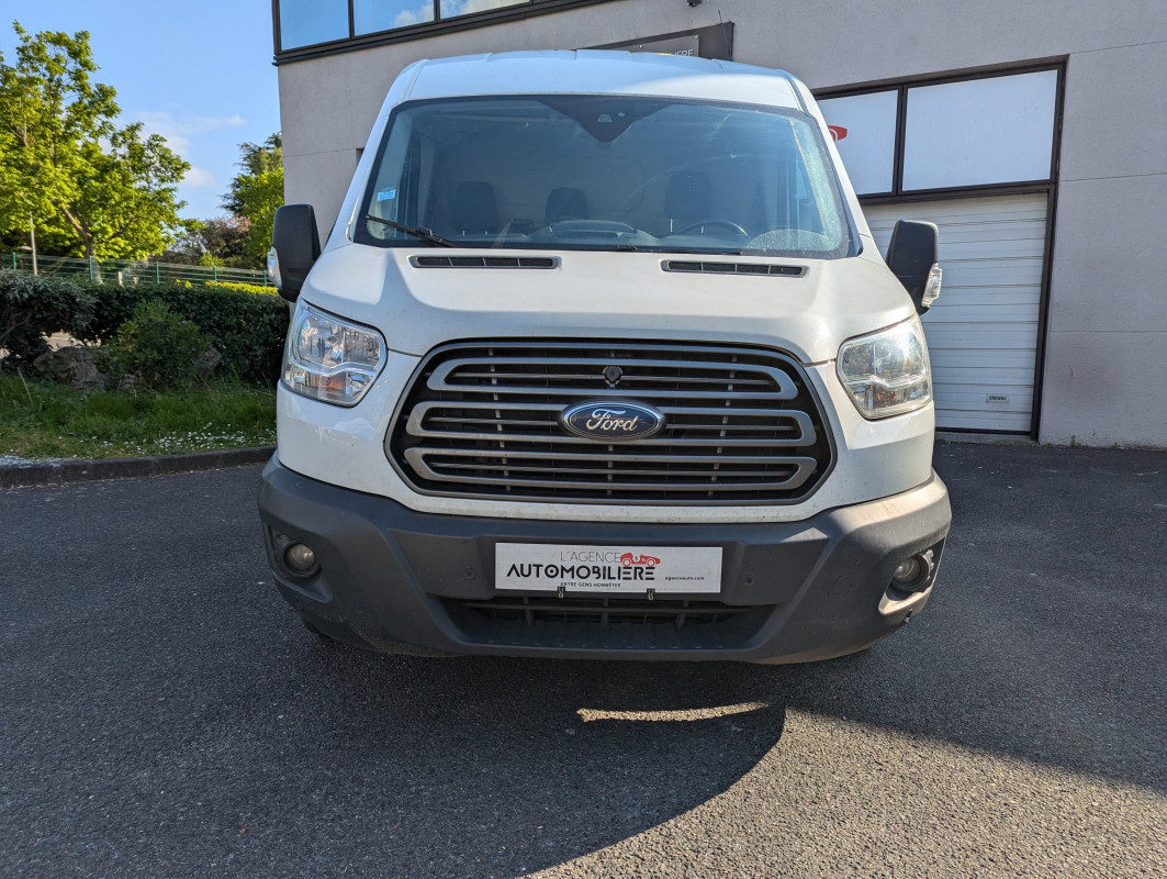 Ford Transit — 5