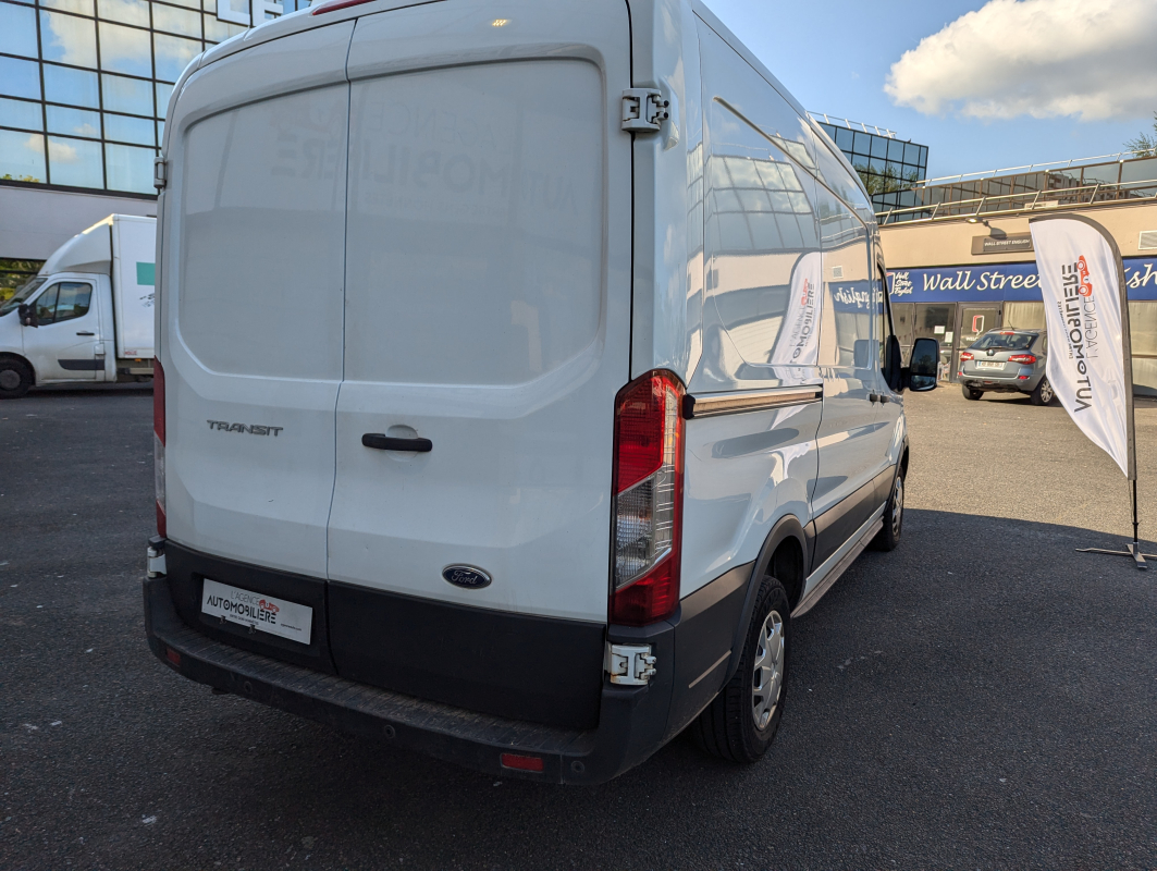 Ford Transit — 6
