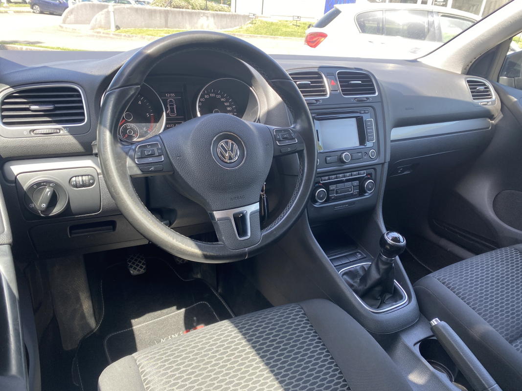 Volkswagen Golf — 10