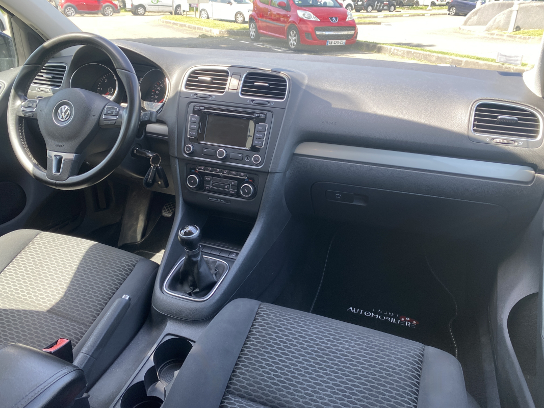 Volkswagen Golf — 12
