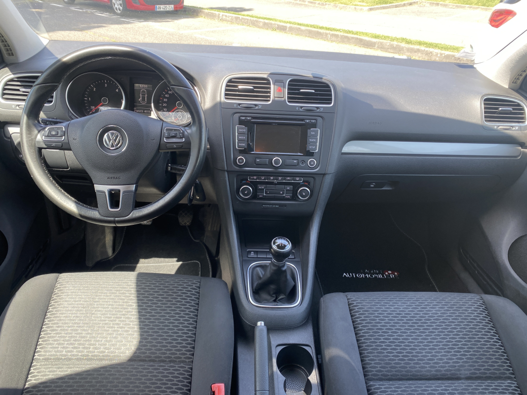 Volkswagen Golf — 11
