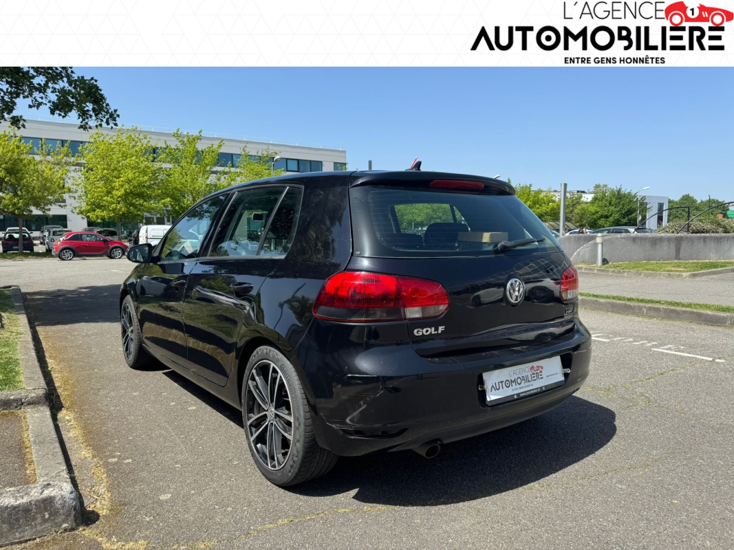 Volkswagen Golf — 4