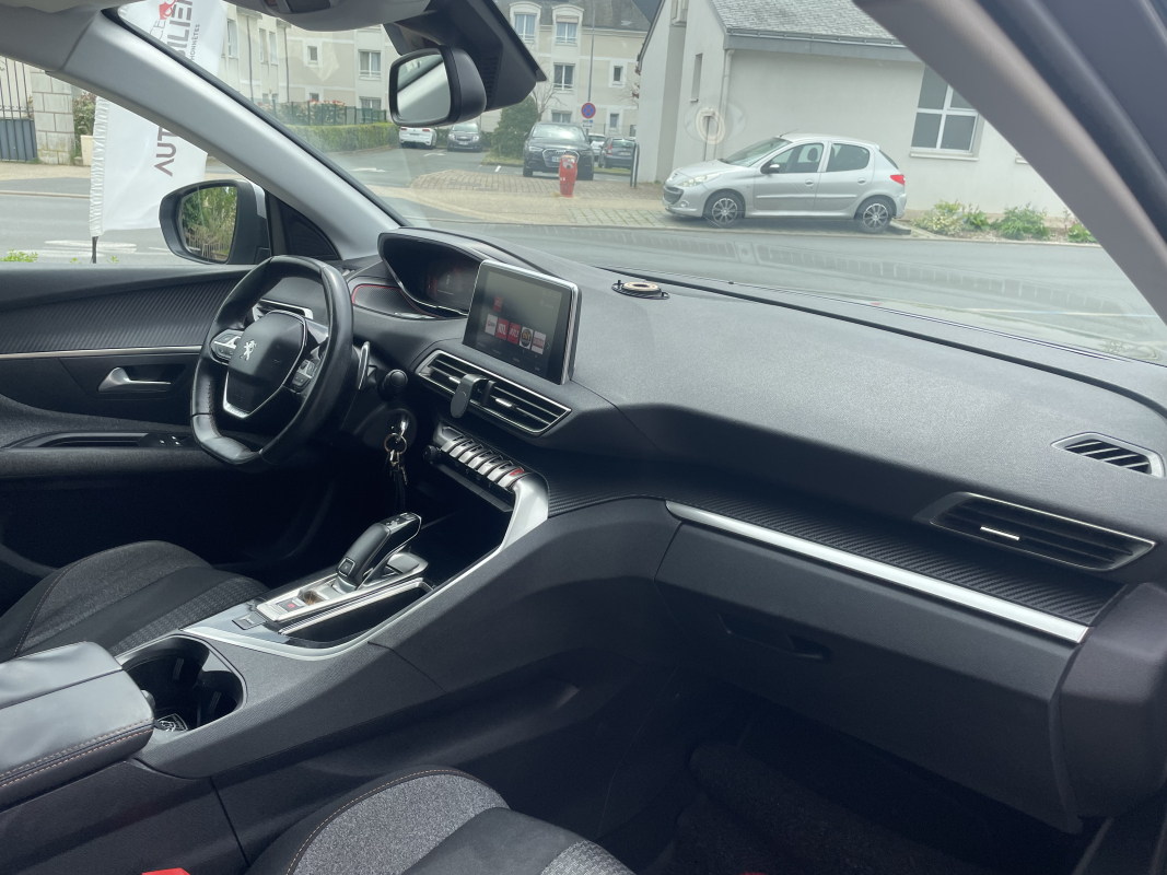 Peugeot 3008 — 12