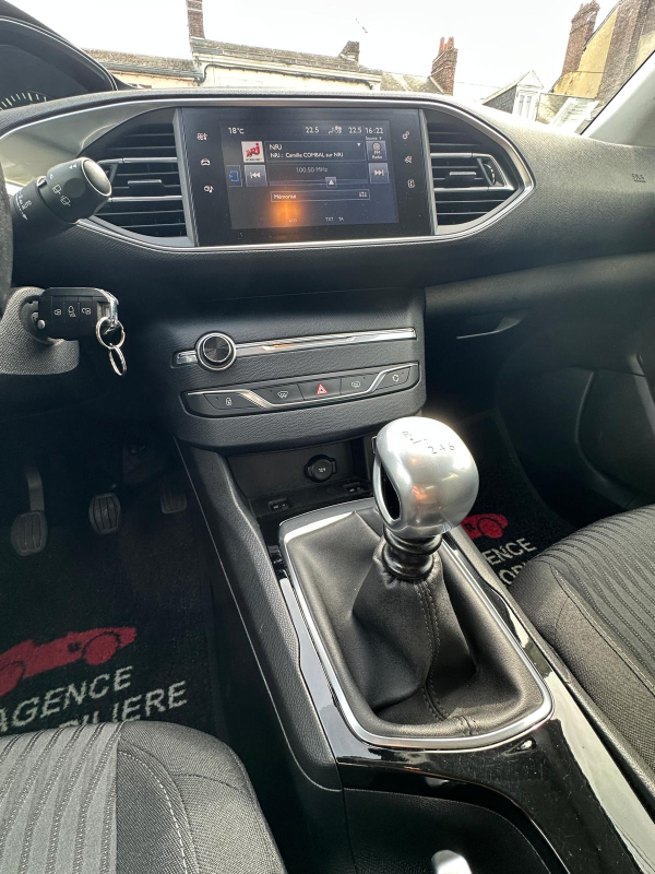 Peugeot 308 — 14
