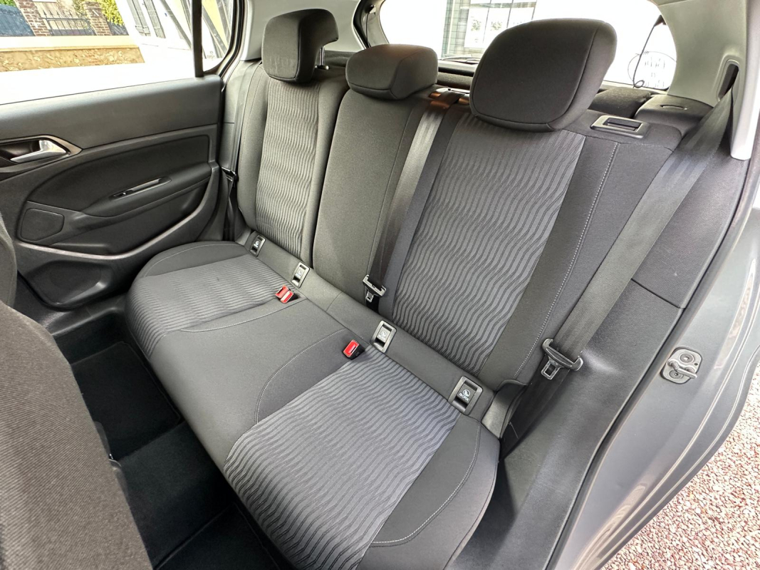 Peugeot 308 — 13