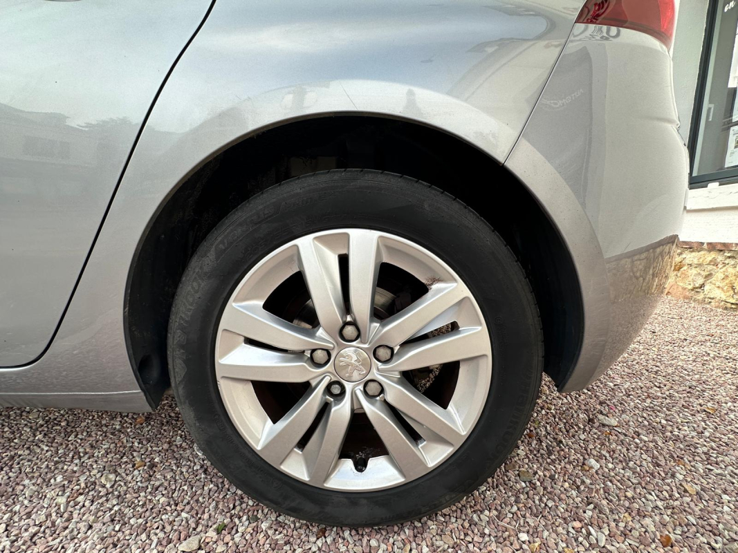 Peugeot 308 — 26