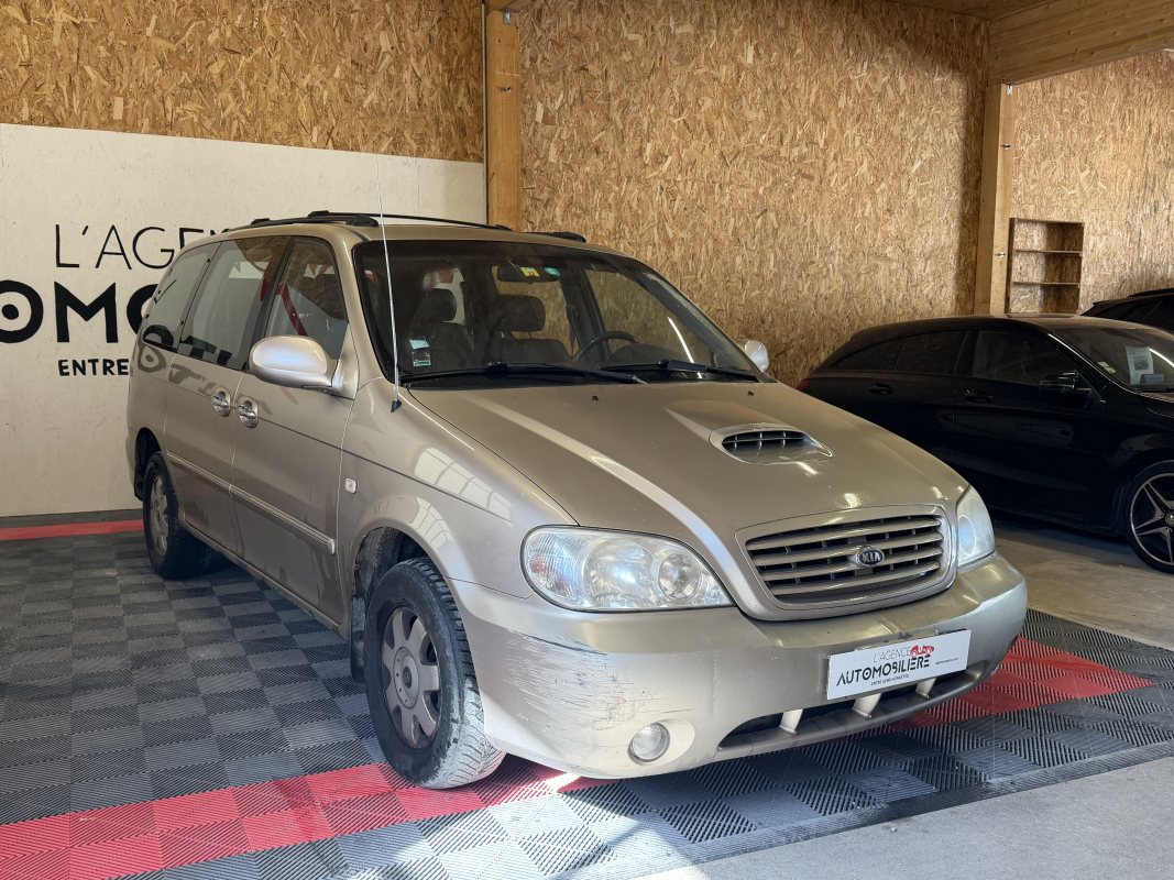 Kia Carnival — 5