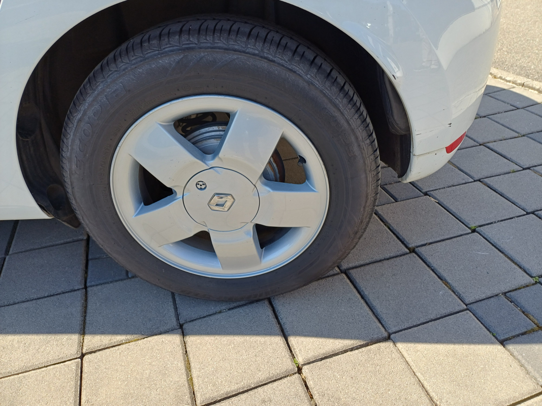Renault Clio — 24