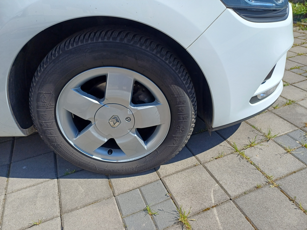 Renault Clio — 25