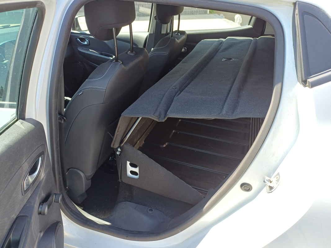 Renault Clio — 19