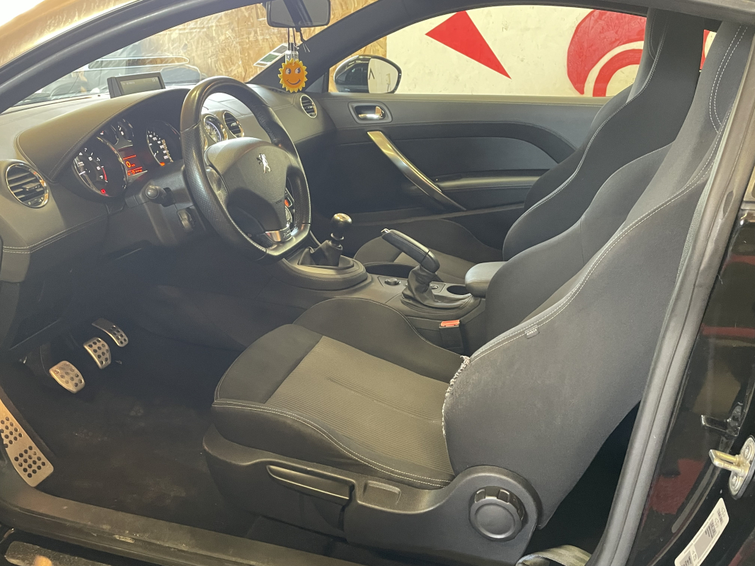 Peugeot RCZ — 11