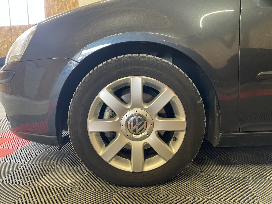 Volkswagen Golf — 11