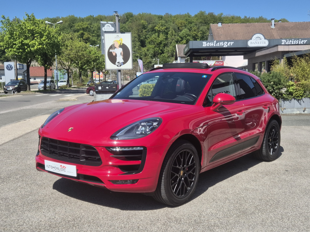 Porsche Macan — 3