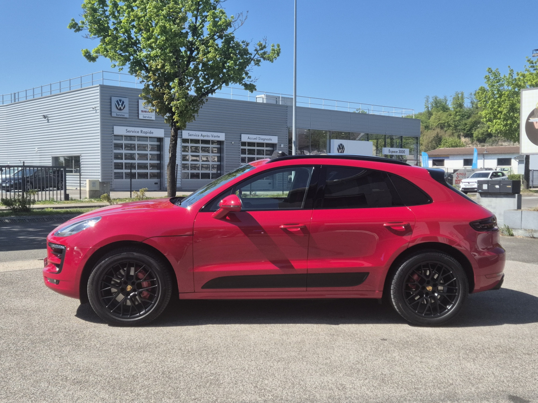 Porsche Macan — 5