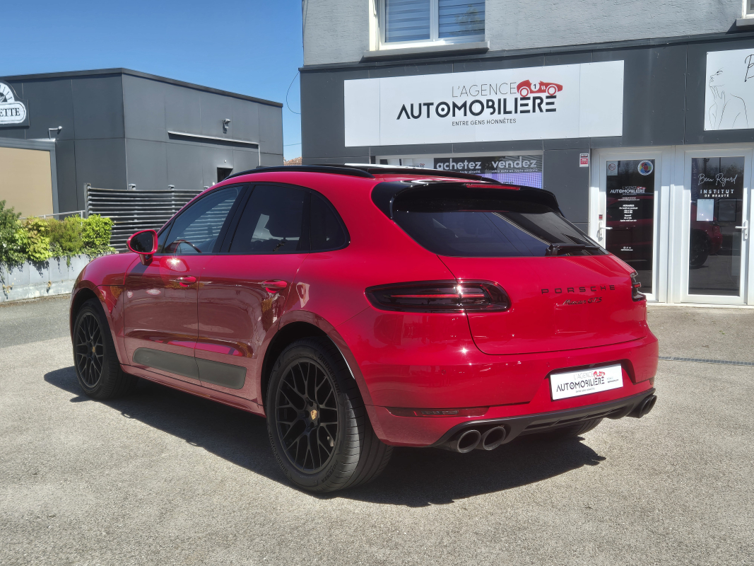 Porsche Macan — 7