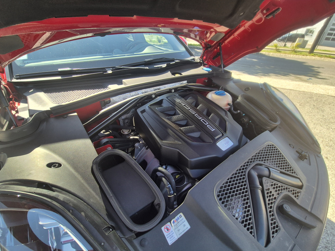 Porsche Macan — 20