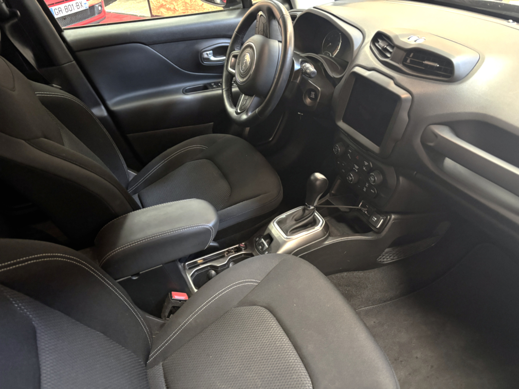 Jeep Renegade — 8