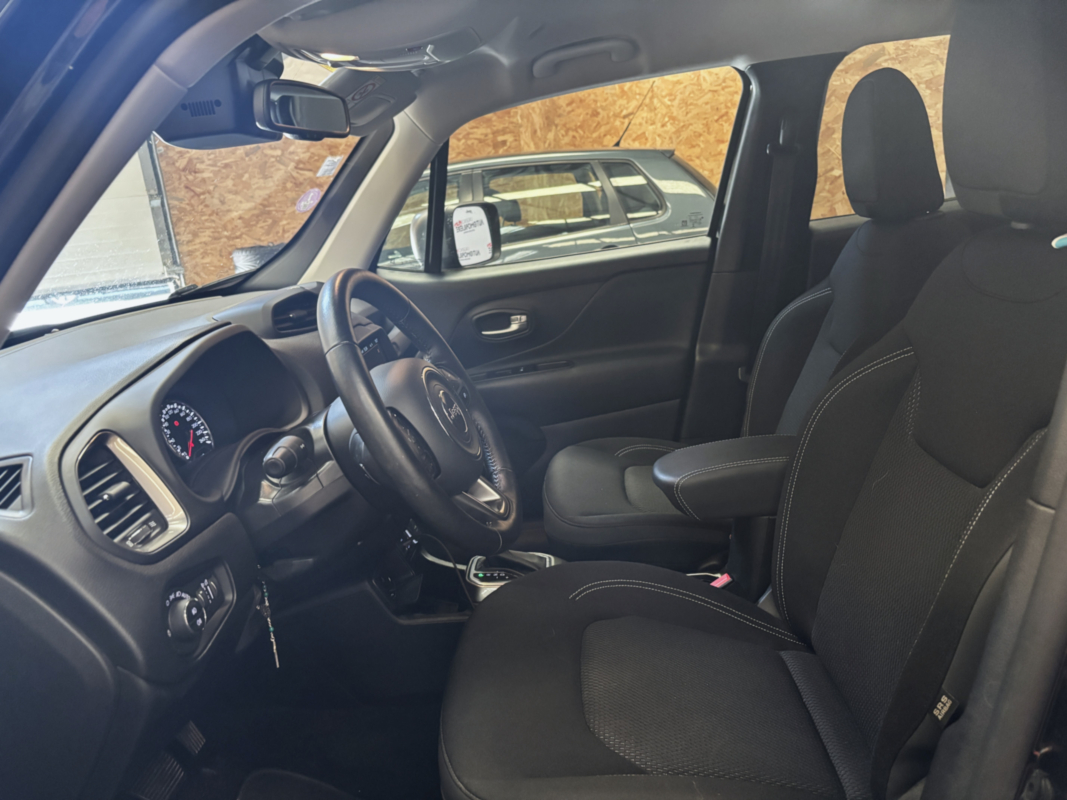 Jeep Renegade — 9