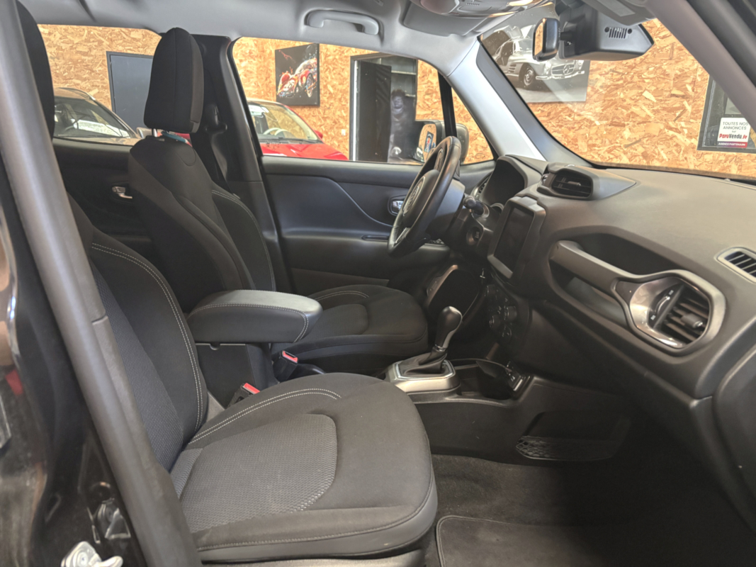Jeep Renegade — 10