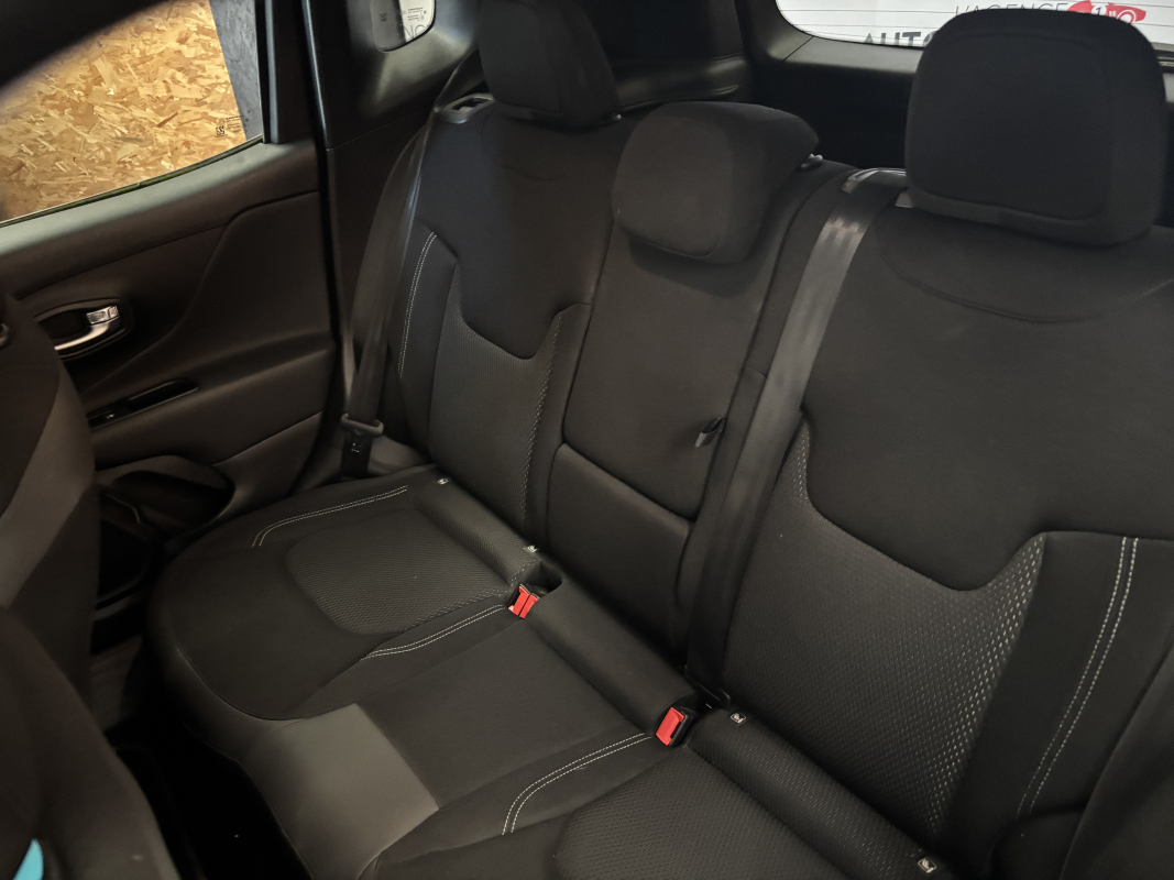 Jeep Renegade — 16