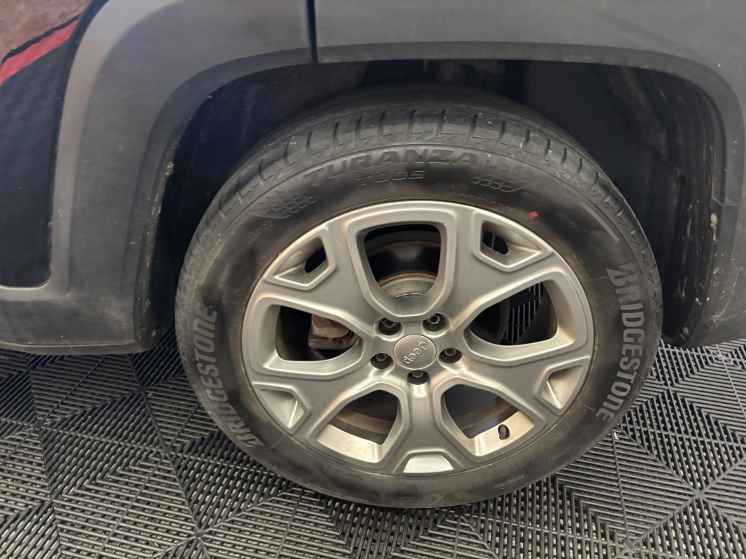 Jeep Renegade — 21