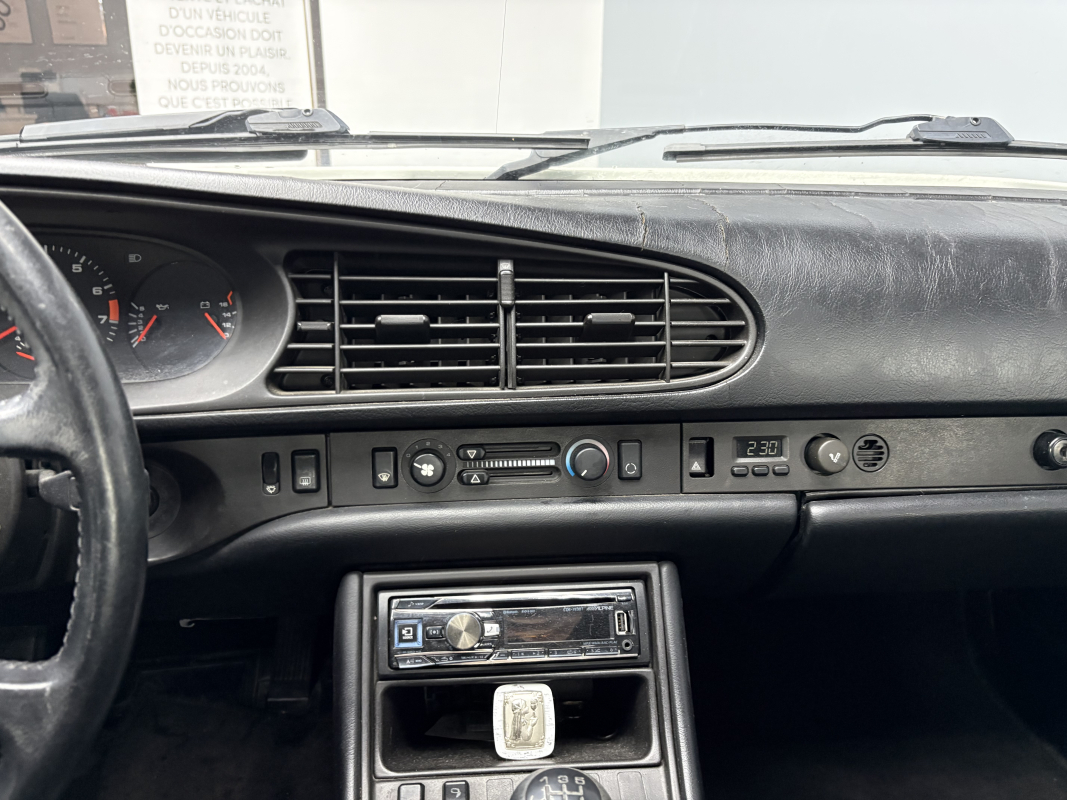 Porsche 944 — 22