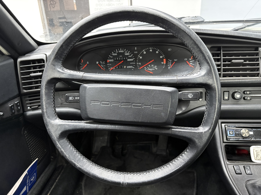 Porsche 944 — 21