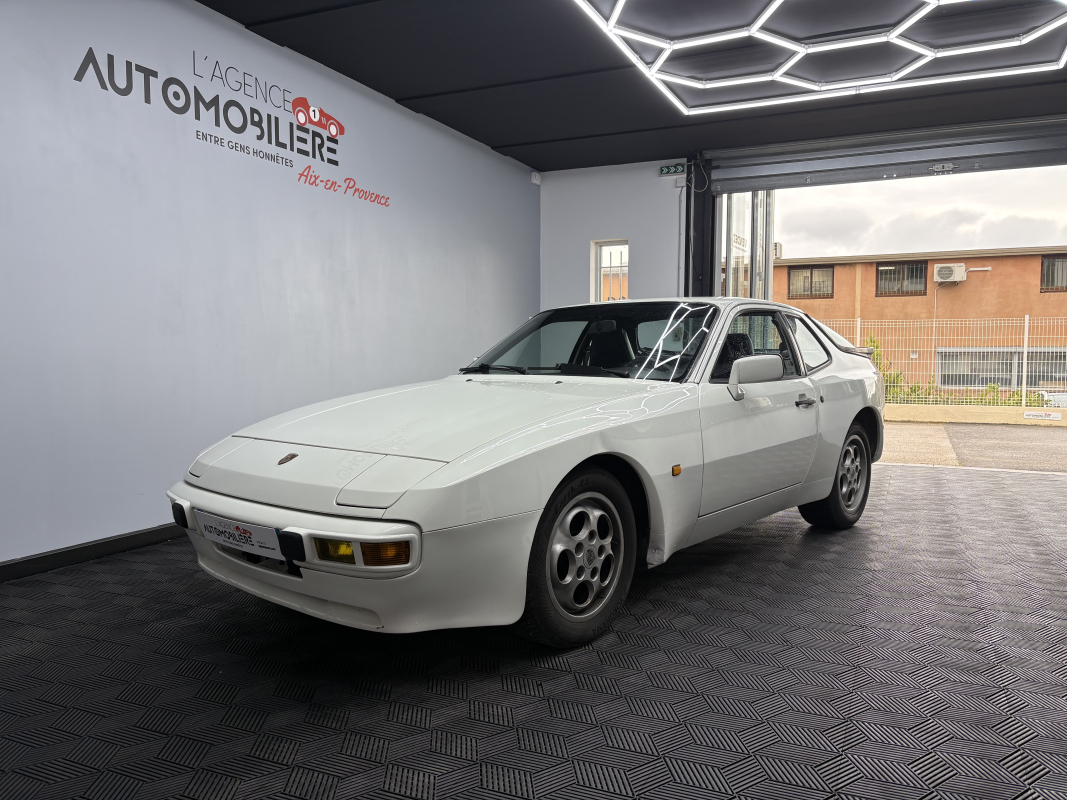 Porsche 944 — 10