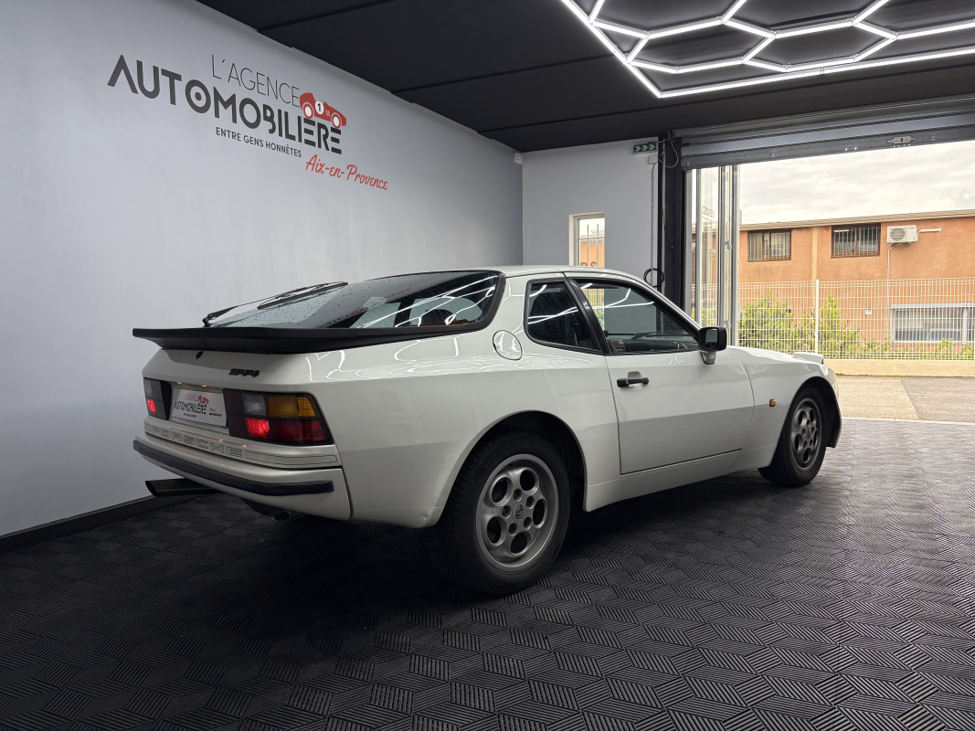 Porsche 944 — 5