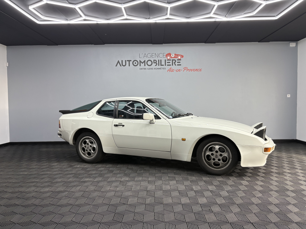 Porsche 944 — 4