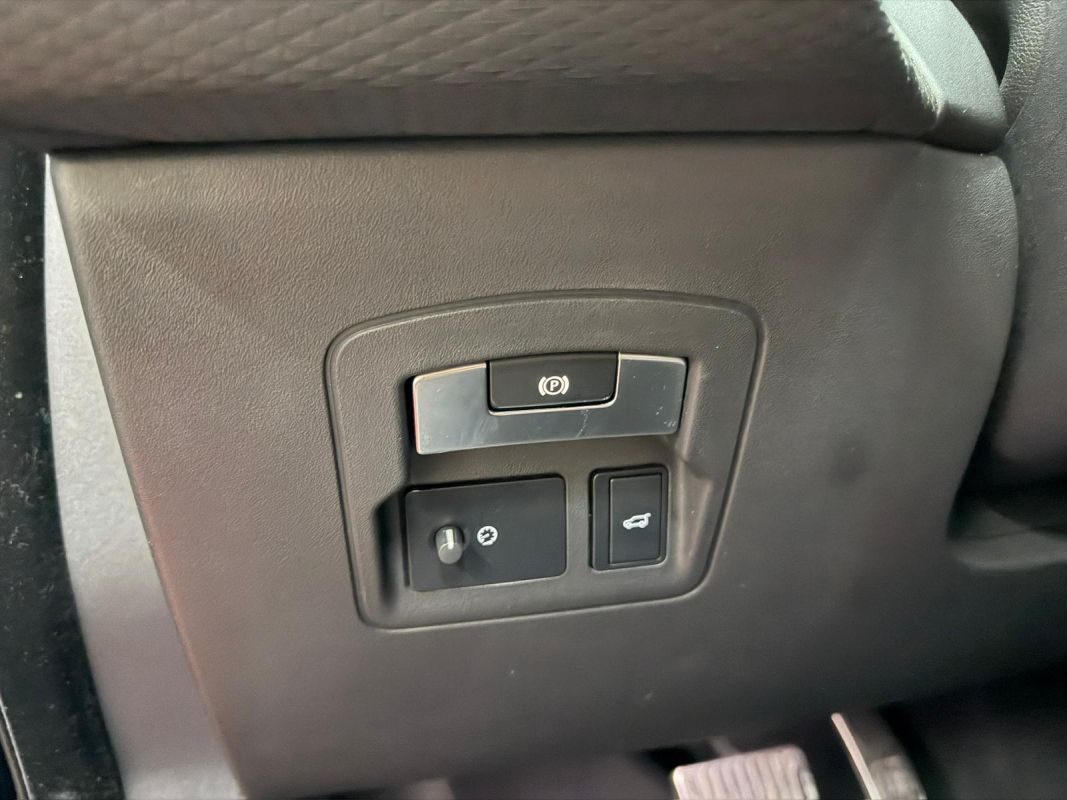 Land Rover Range Rover Velar — 28