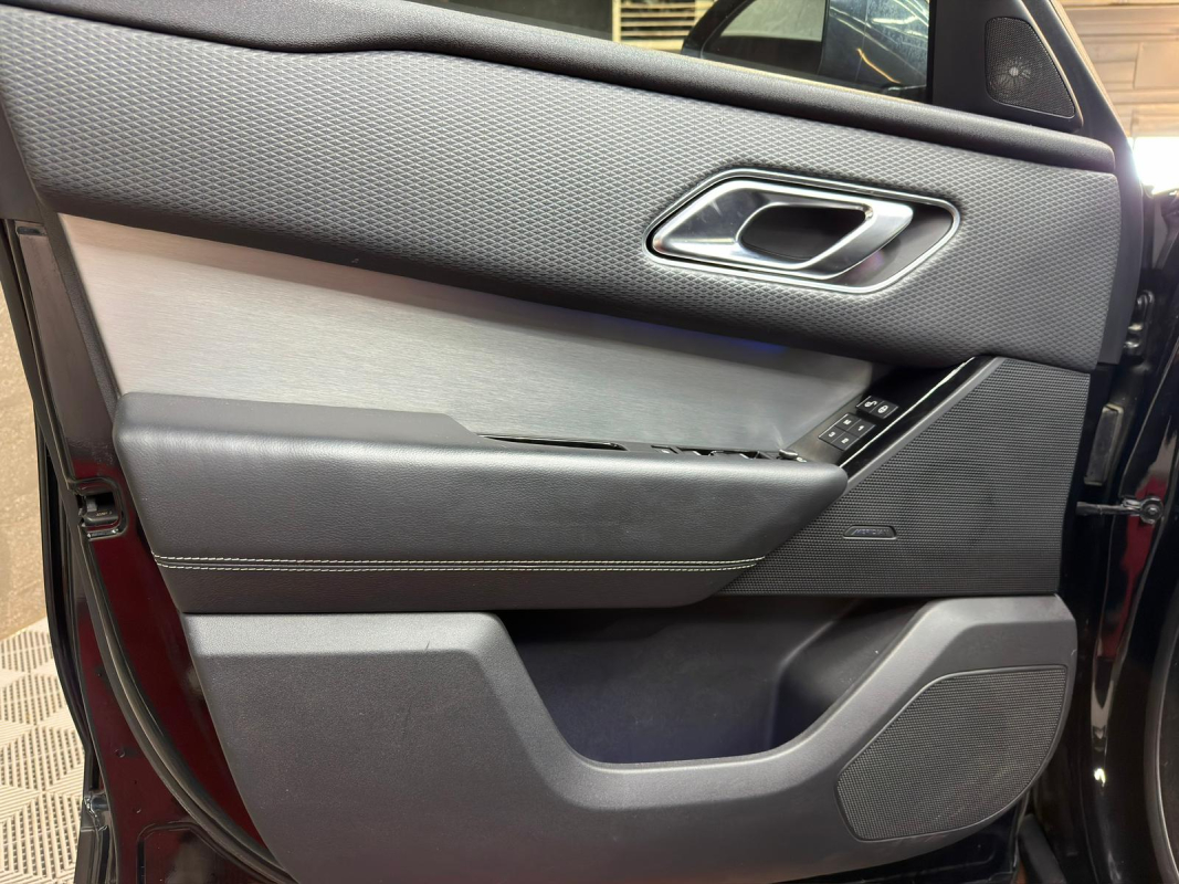 Land Rover Range Rover Velar — 25