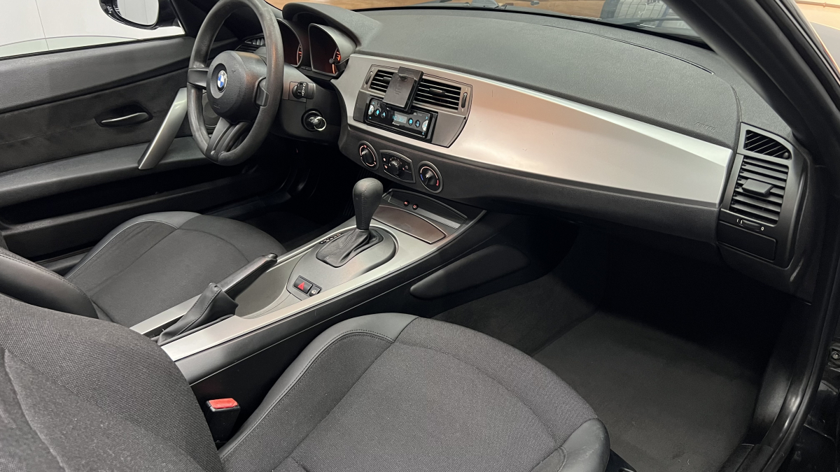 Bmw Z4 Roadster — 16
