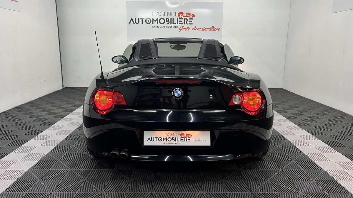 Bmw Z4 Roadster — 11