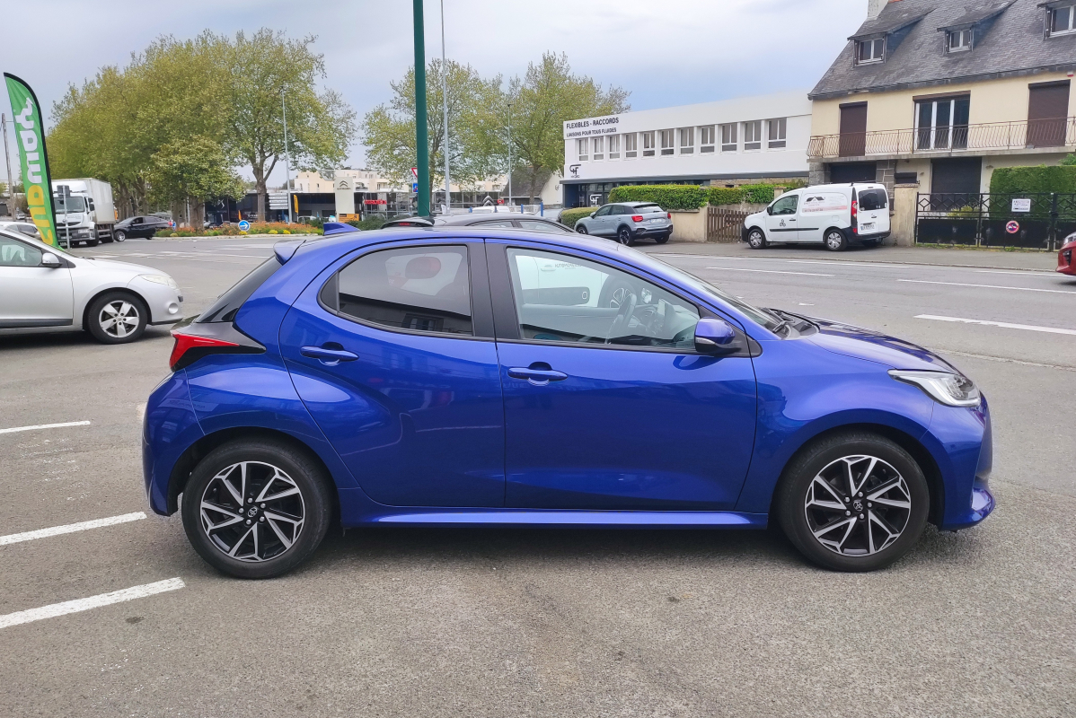 Toyota Yaris — 4