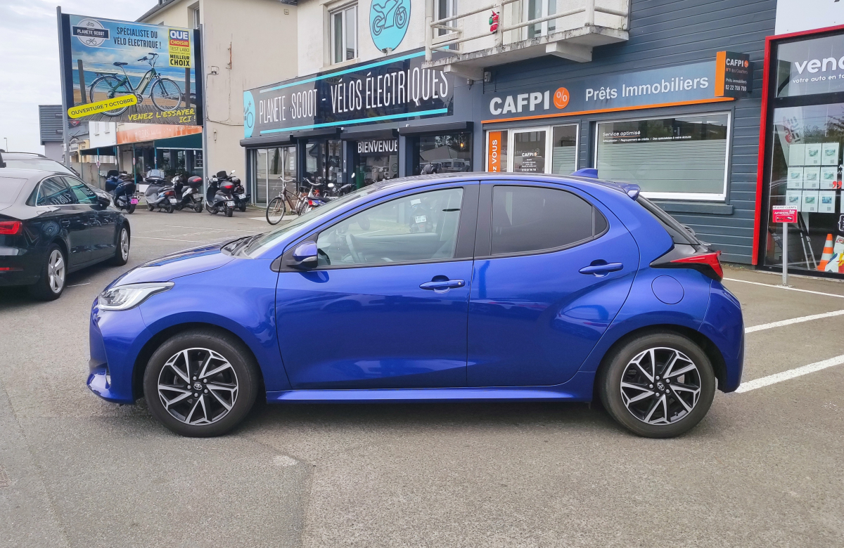 Toyota Yaris — 8