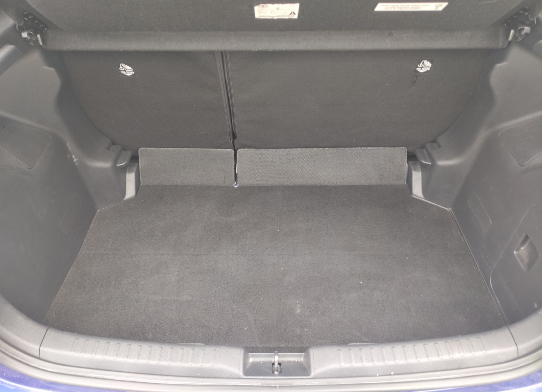 Toyota Yaris — 19