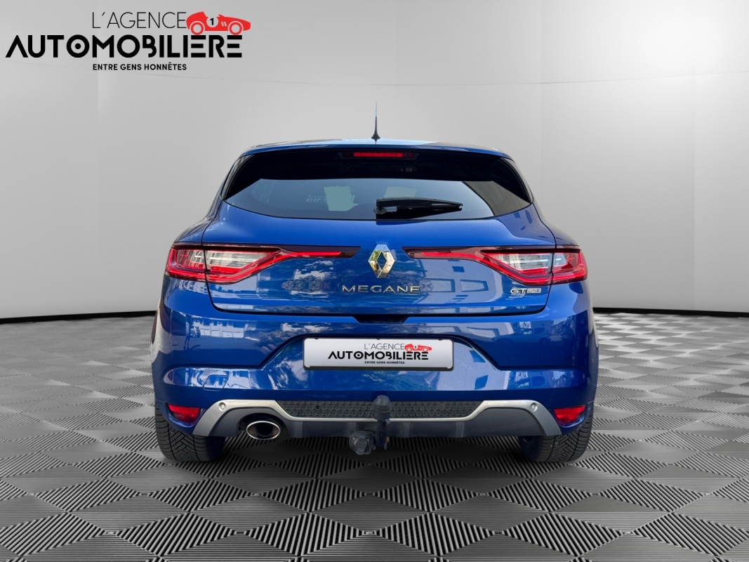 Renault Megane — 6