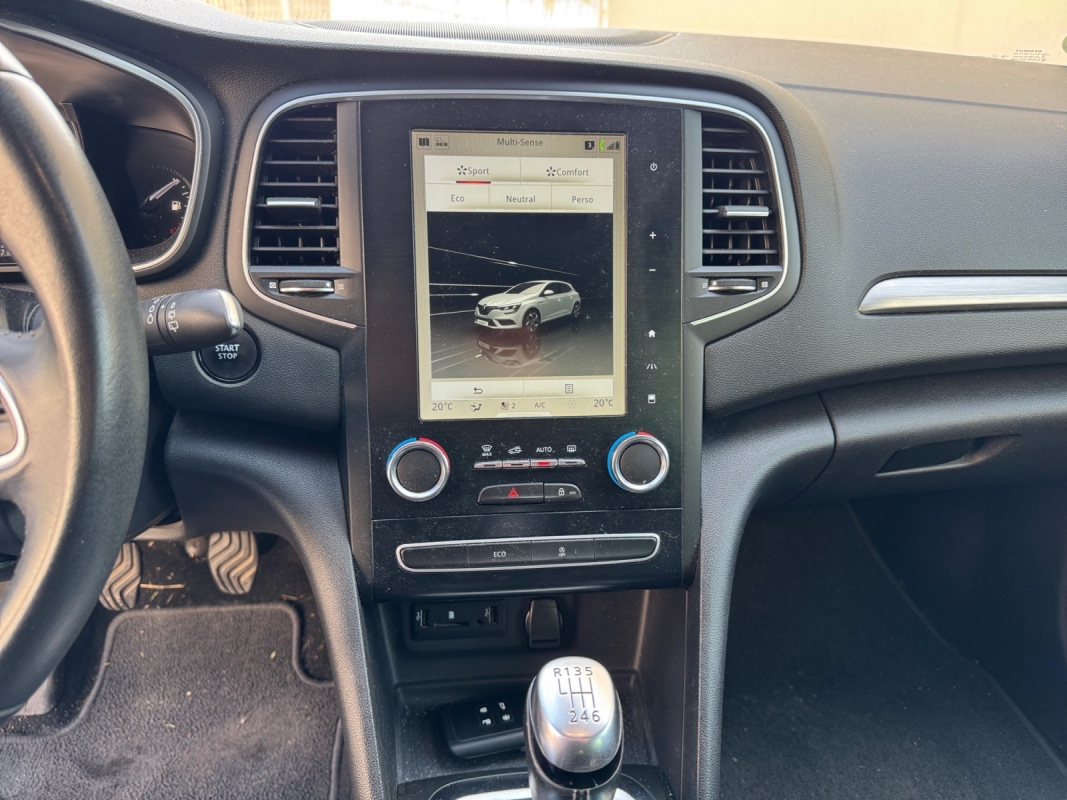 Renault Megane — 15