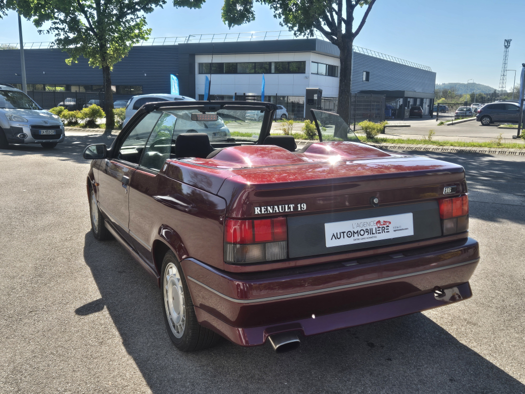Renault 19 — 10