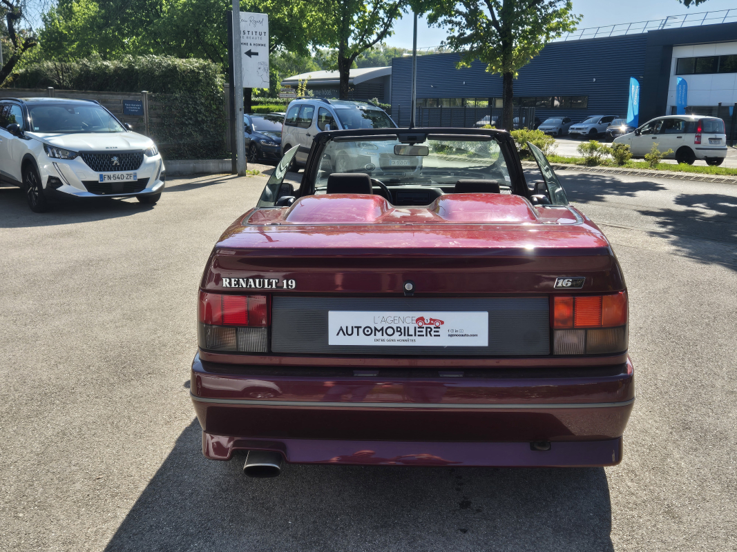 Renault 19 — 13