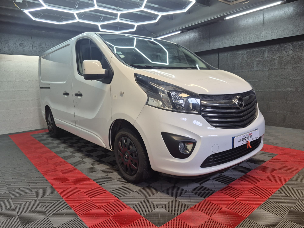 Opel Vivaro — 3