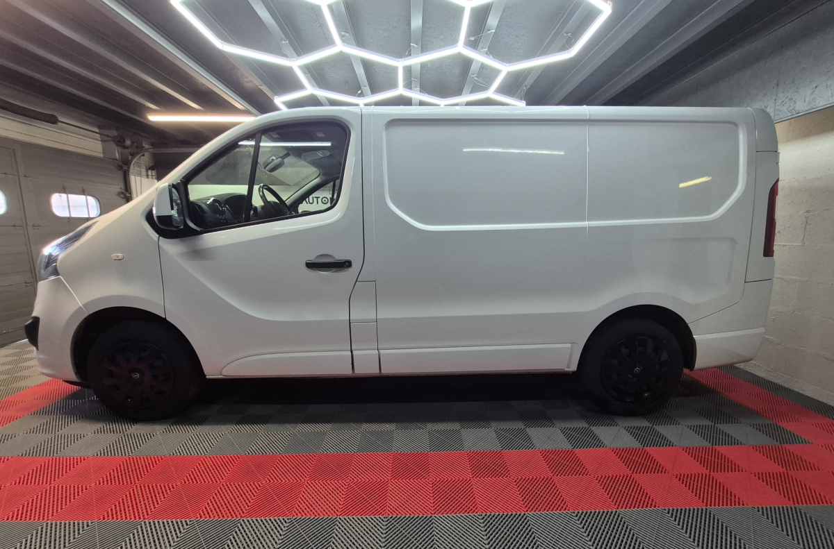 Opel Vivaro — 9