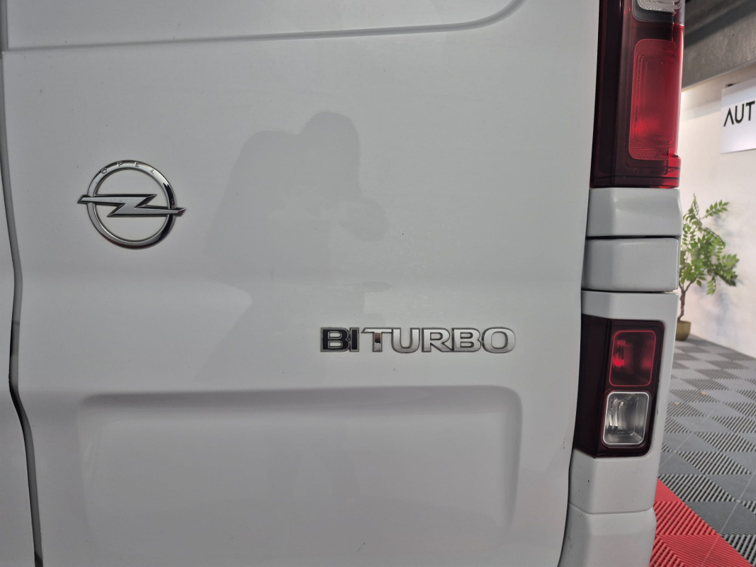 Opel Vivaro — 7