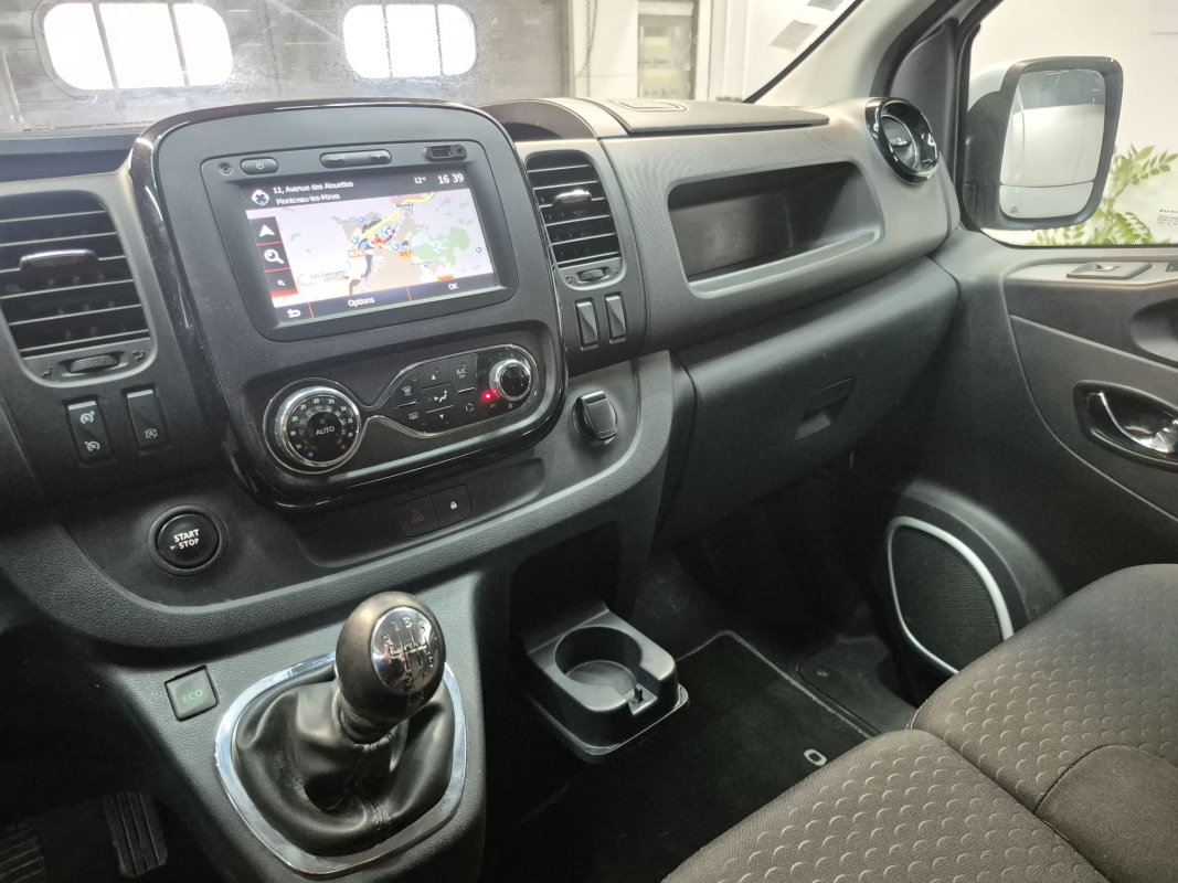 Opel Vivaro — 17