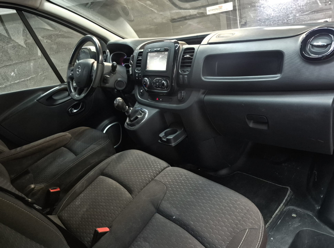 Opel Vivaro — 21