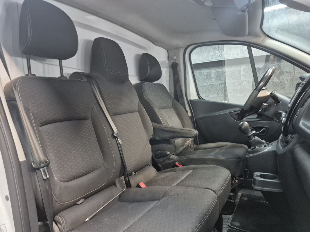 Opel Vivaro — 19