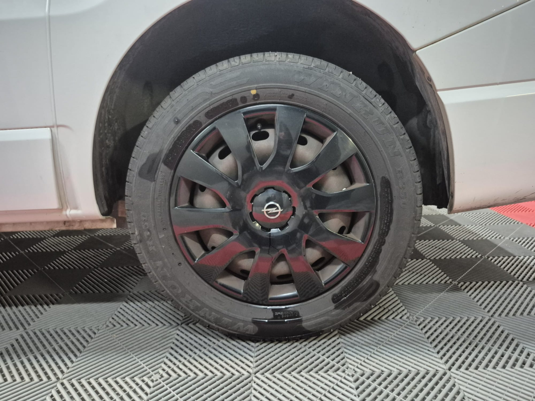 Opel Vivaro — 27