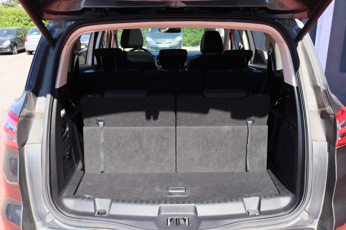 Ford S-Max — 21
