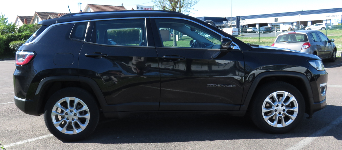 Jeep Compass — 4